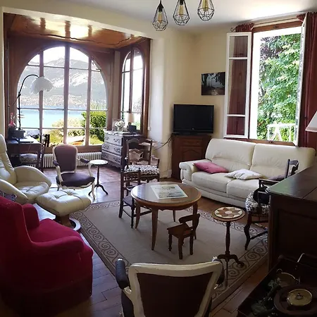 La Jeannot Holiday home *